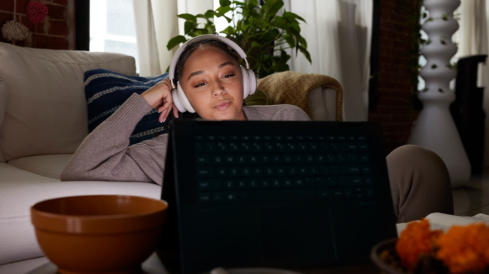 HP ENVY x360 15-fh(AMD)